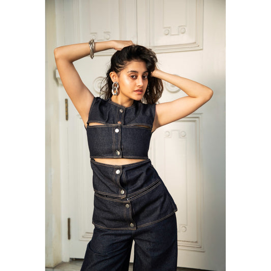 THE PANEL VEST